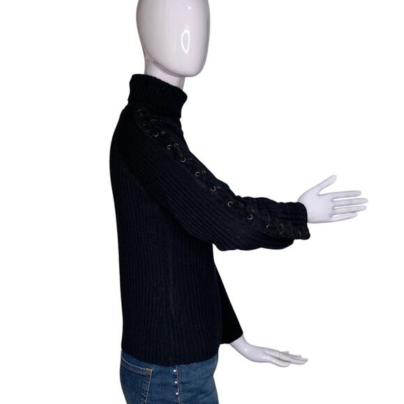 Nina Leonard Ribbed Turtleneck Sweater Top Black Size M Grommeted Lace Up Sleeve - Picture 3 of 10